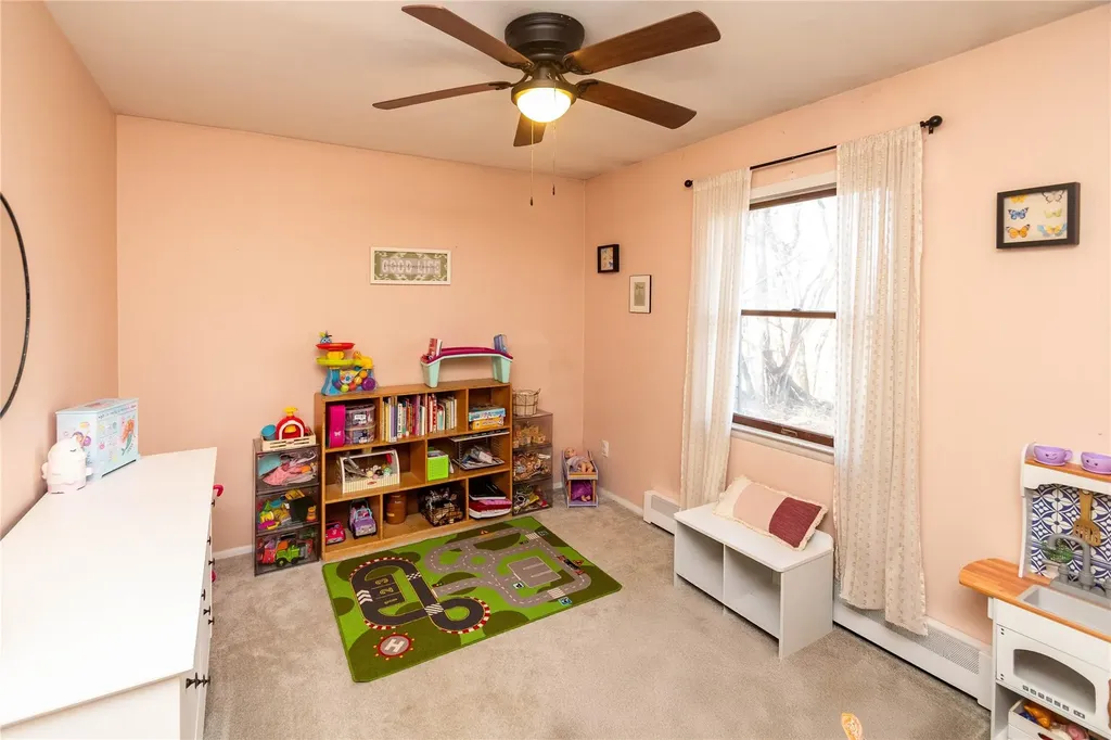 4 Emperor Lane Montgomery NY 12549