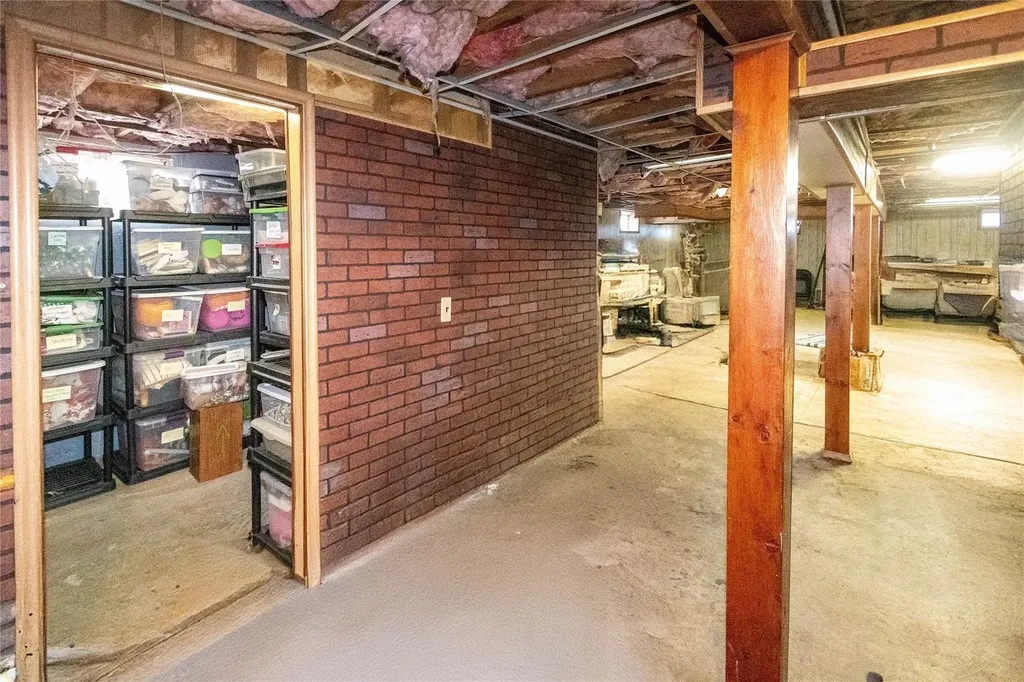 4 Emperor Lane Montgomery NY 12549