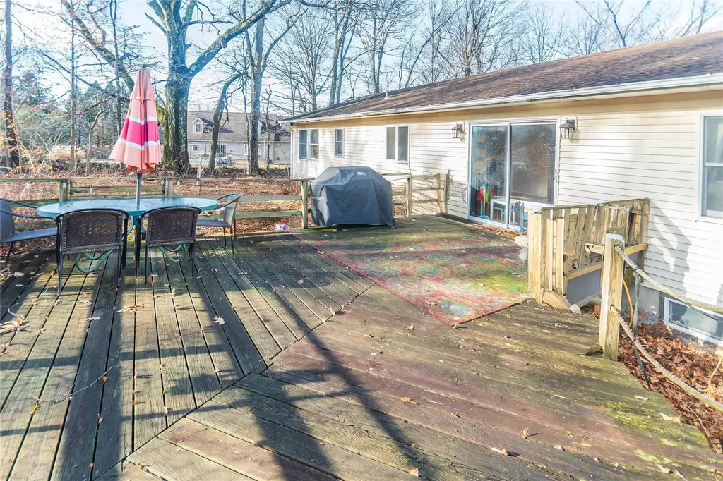 4 Emperor Lane Montgomery NY 12549
