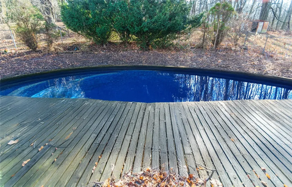 4 Emperor Lane Montgomery NY 12549
