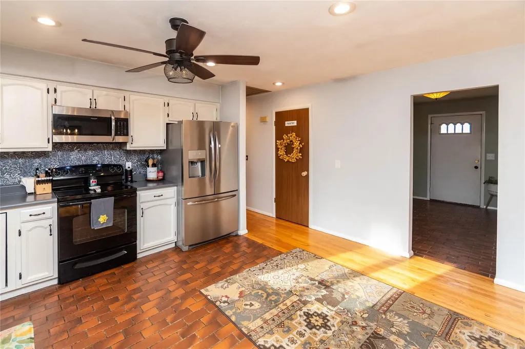 4 Emperor Lane Montgomery NY 12549
