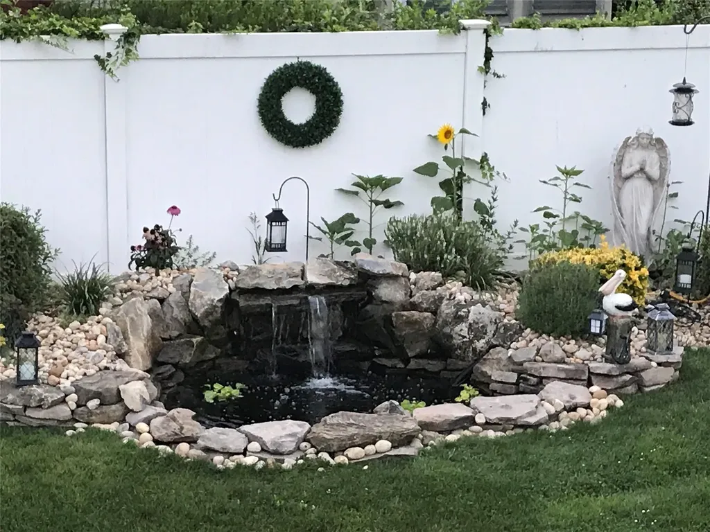 263 E 3rd Street Deer Park NY 11729