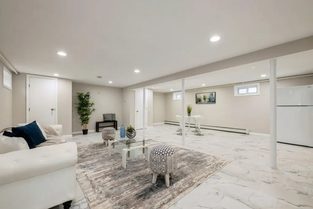 140 Sheridan Boulevard Mineola NY 11501