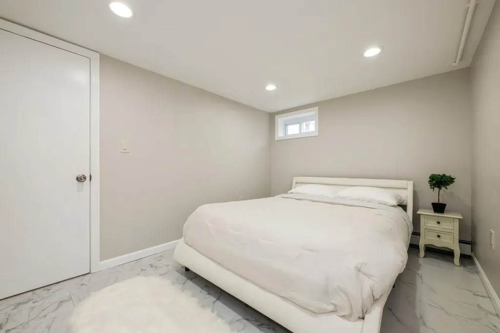 140 Sheridan Boulevard Mineola NY 11501