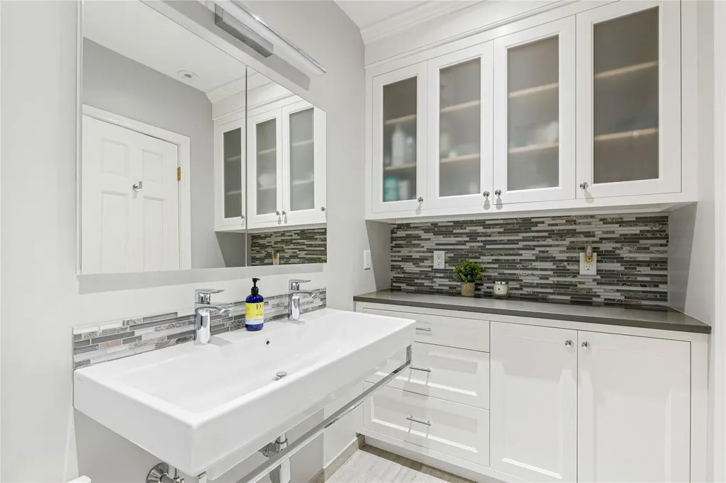 136 Soundview Avenue Rye NY 10580