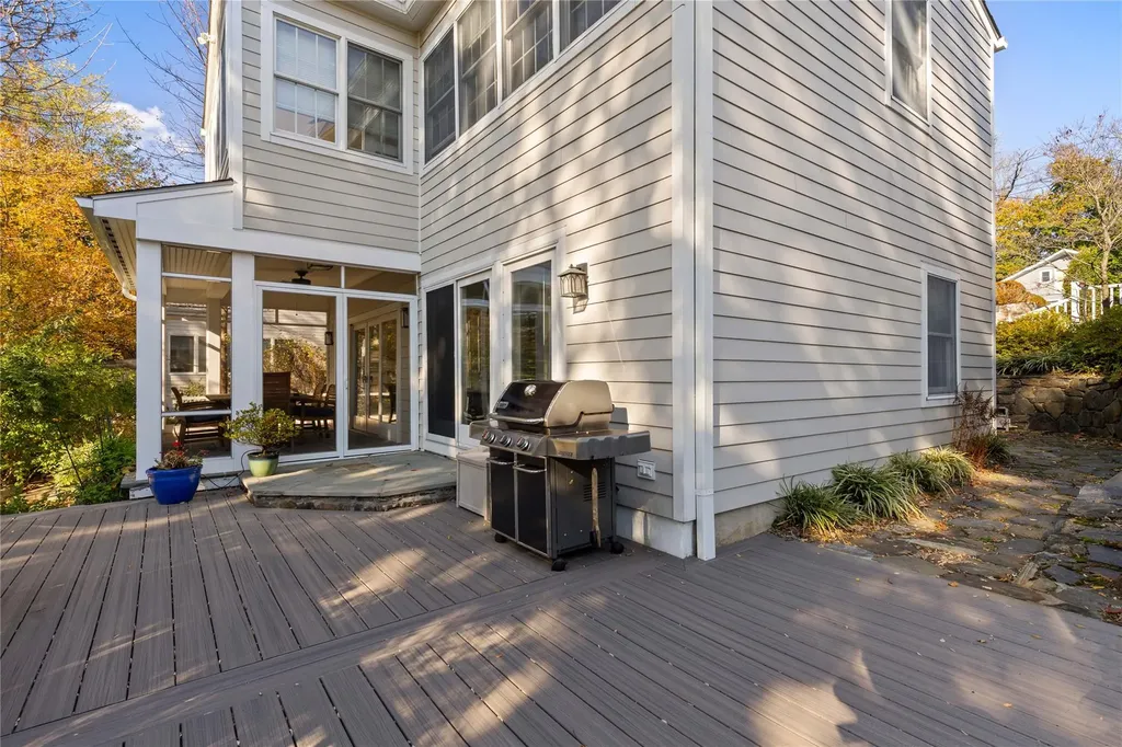 136 Soundview Avenue Rye NY 10580