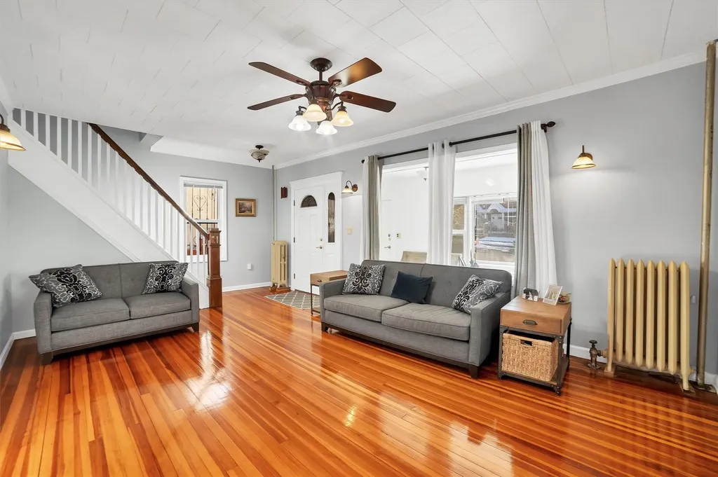 3988 Rombouts Avenue Bronx NY 10466