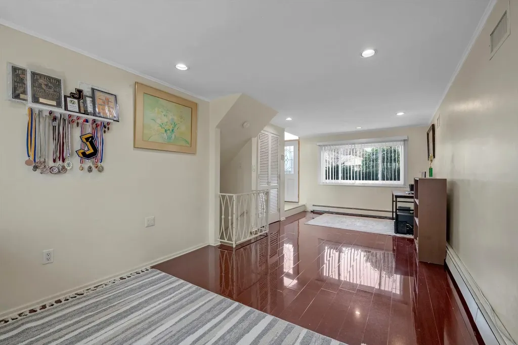 326 White Birch Lane Jericho NY 11753