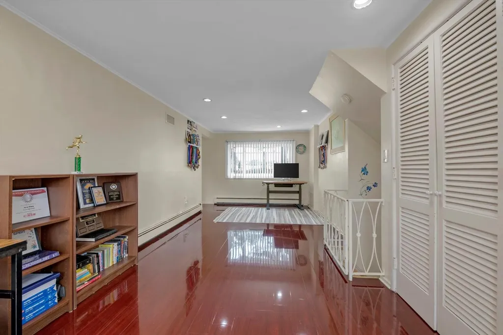 326 White Birch Lane Jericho NY 11753
