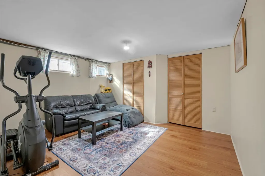 326 White Birch Lane Jericho NY 11753
