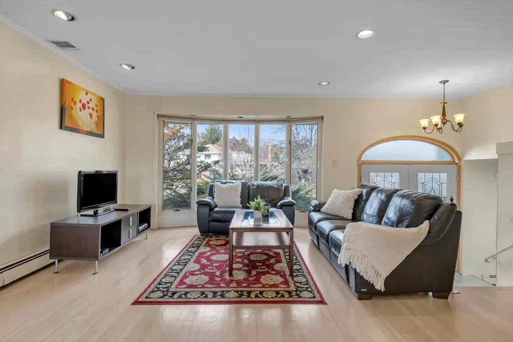 326 White Birch Lane Jericho NY 11753