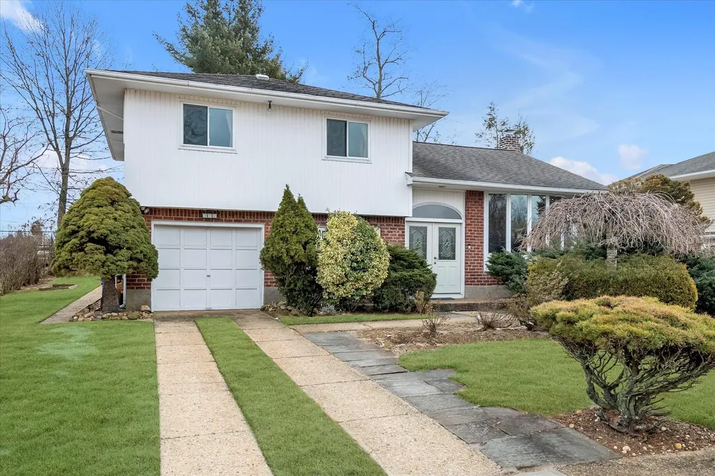 326 White Birch Lane Jericho NY 11753