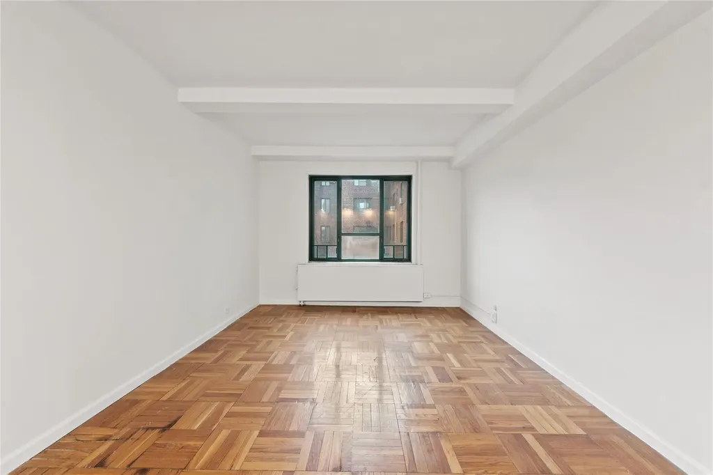 1936 E Tremont Avenue Bronx NY 10462