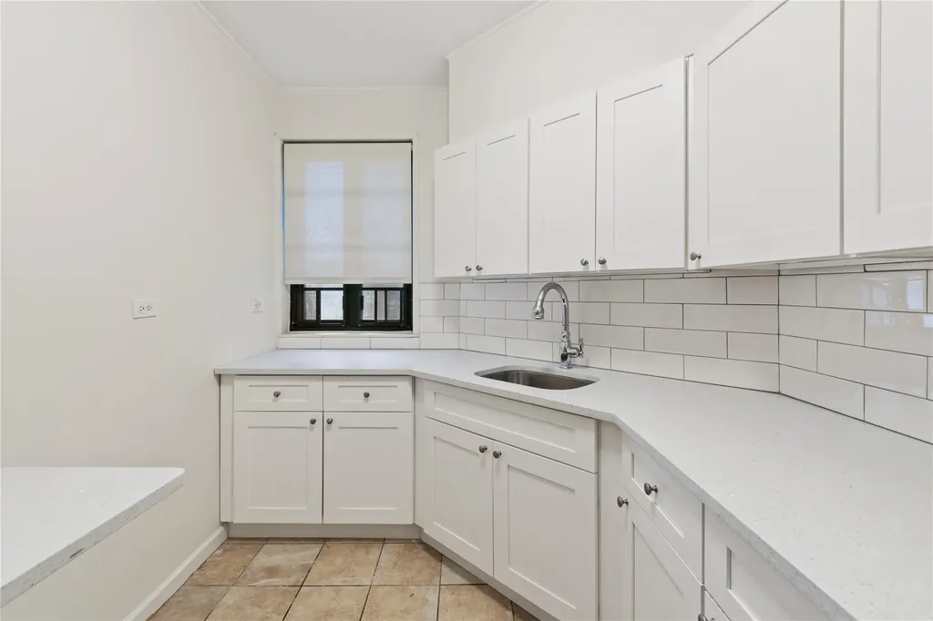 1936 E Tremont Avenue Bronx NY 10462