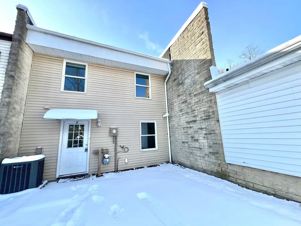 7 Golf Drive Florida NY 10921