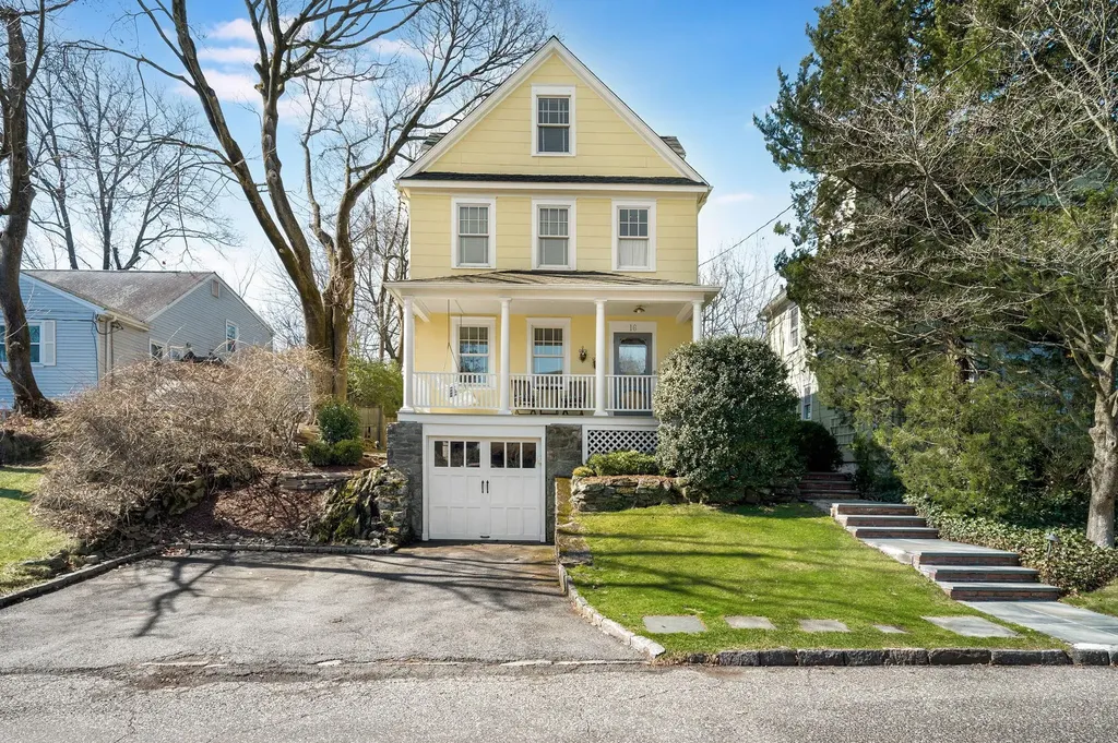 16 Winthrop Avenue Larchmont NY 10538