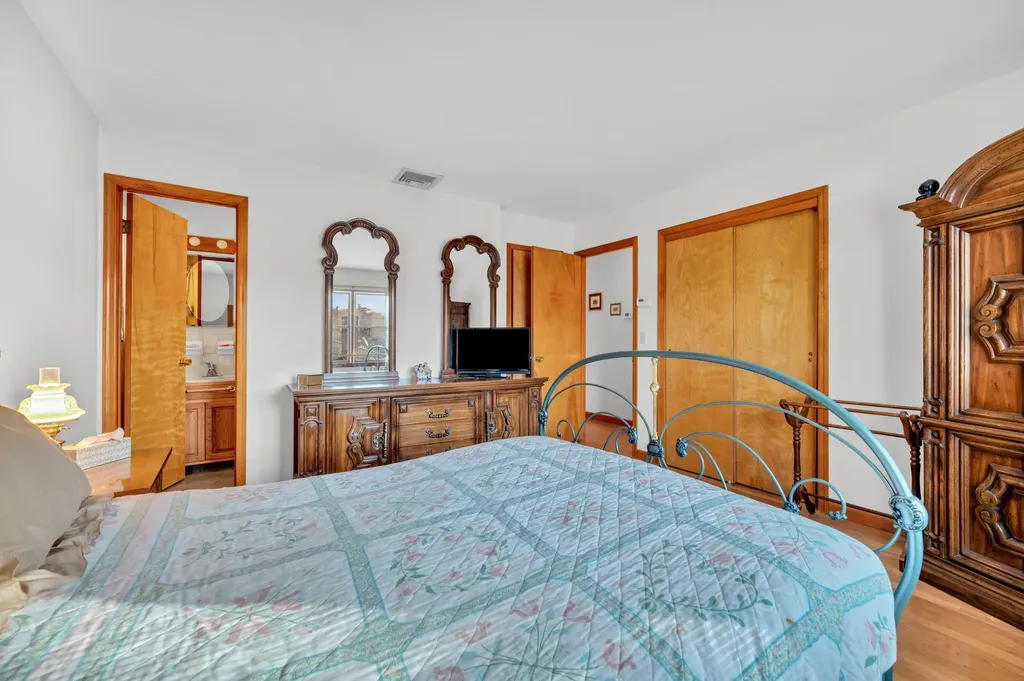 187 Minerva Drive Yonkers NY 10710
