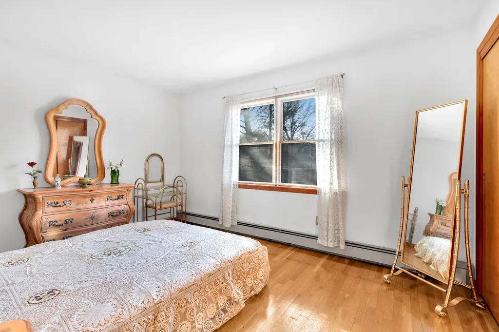 187 Minerva Drive Yonkers NY 10710