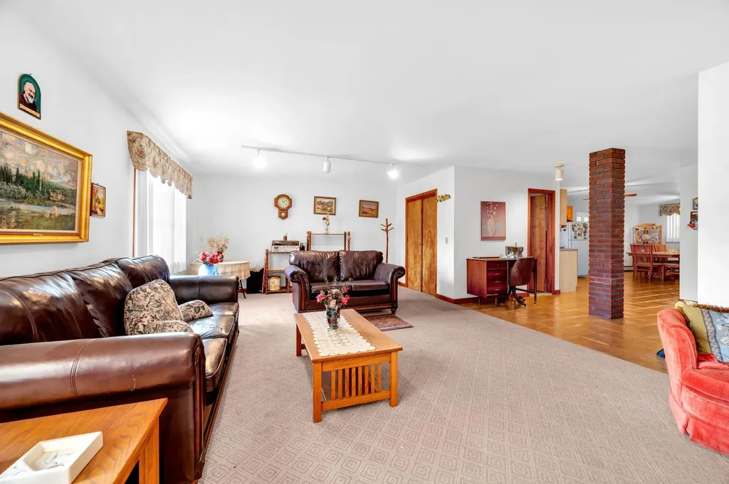 187 Minerva Drive Yonkers NY 10710
