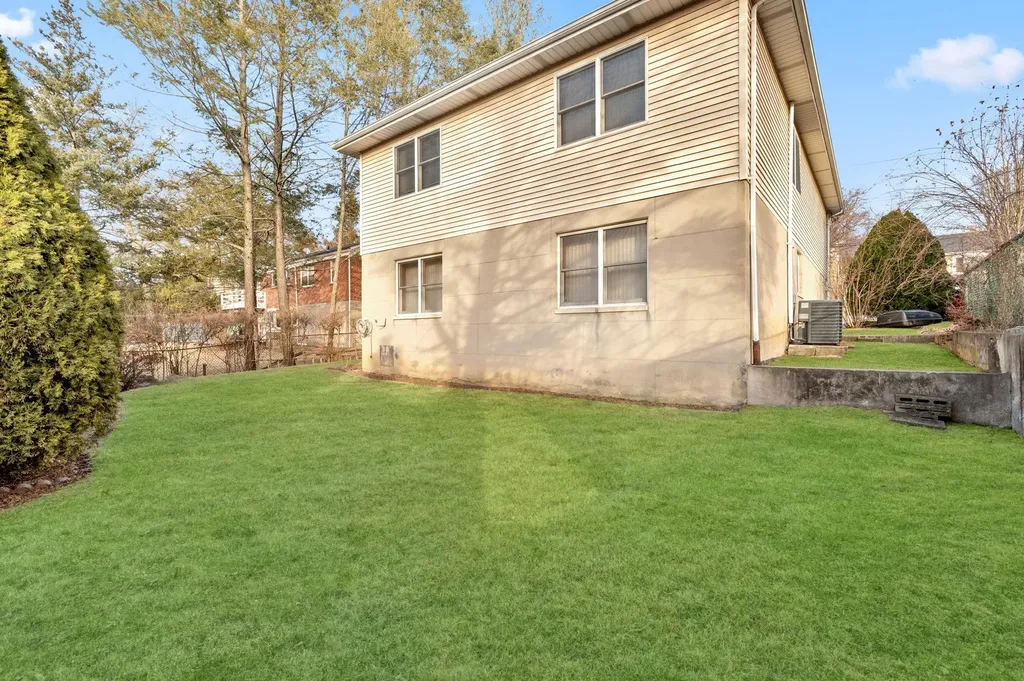 187 Minerva Drive Yonkers NY 10710