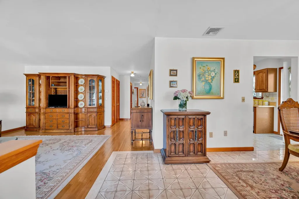 187 Minerva Drive Yonkers NY 10710