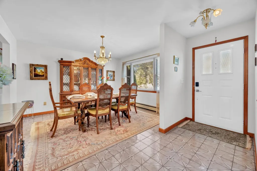 187 Minerva Drive Yonkers NY 10710