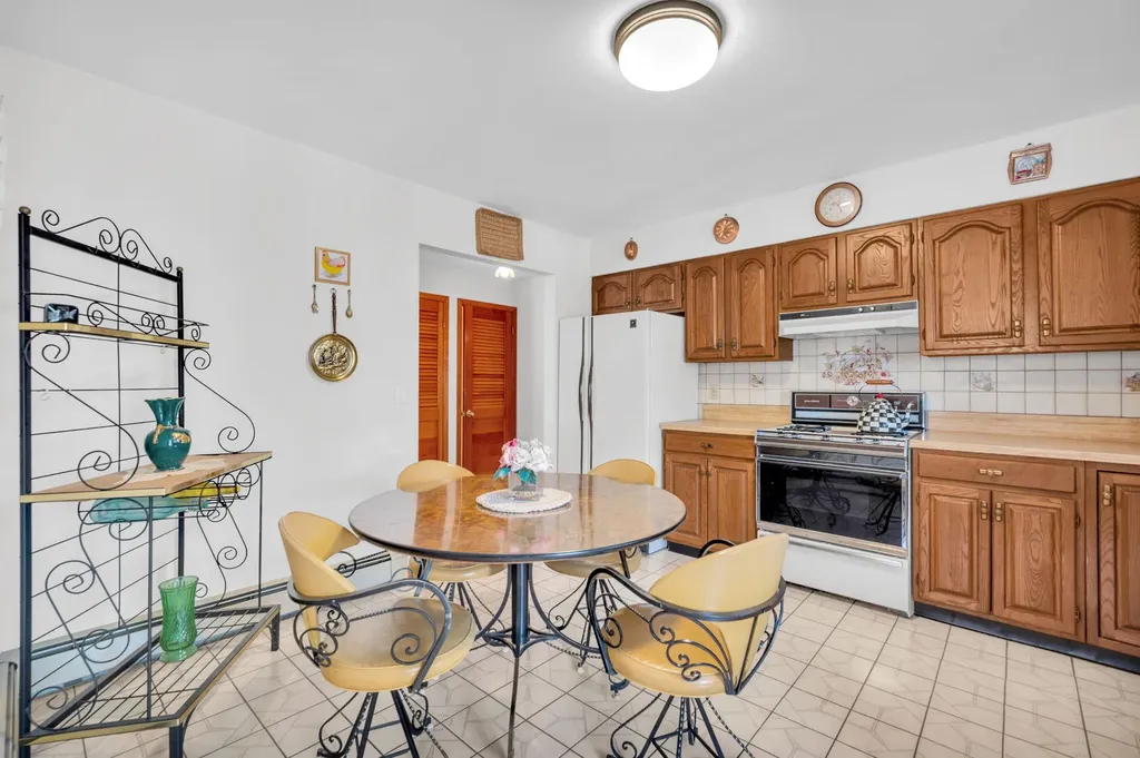 187 Minerva Drive Yonkers NY 10710