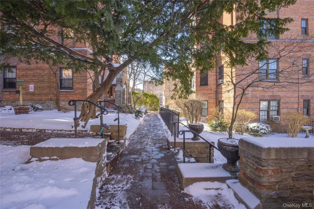 824 Bronx River Road Bronxville NY 10708