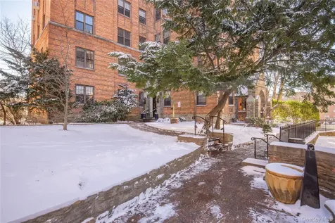 824 Bronx River Road Bronxville NY 10708
