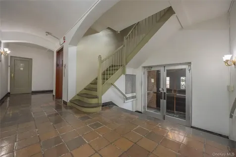 824 Bronx River Road Bronxville NY 10708