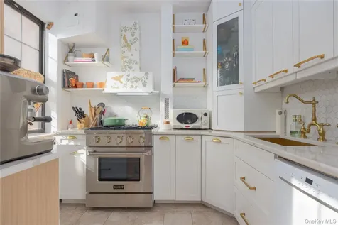 824 Bronx River Road Bronxville NY 10708