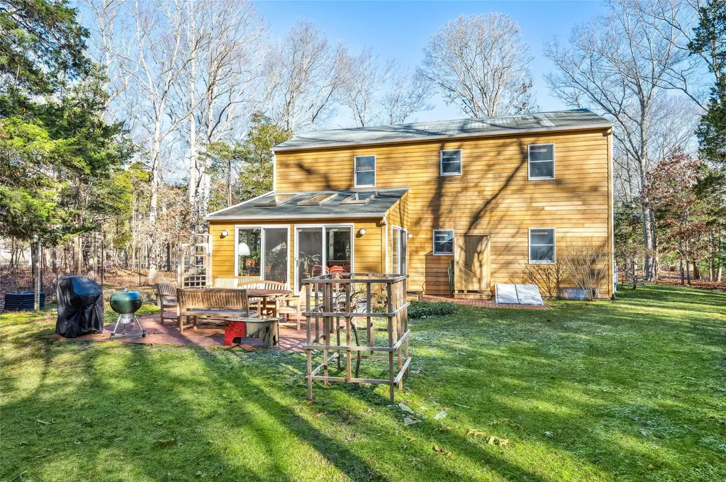 34 Underwood Drive East Hampton NY 11937