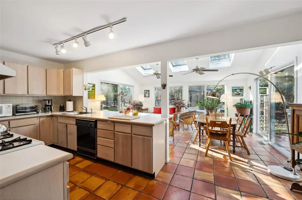 34 Underwood Drive East Hampton NY 11937