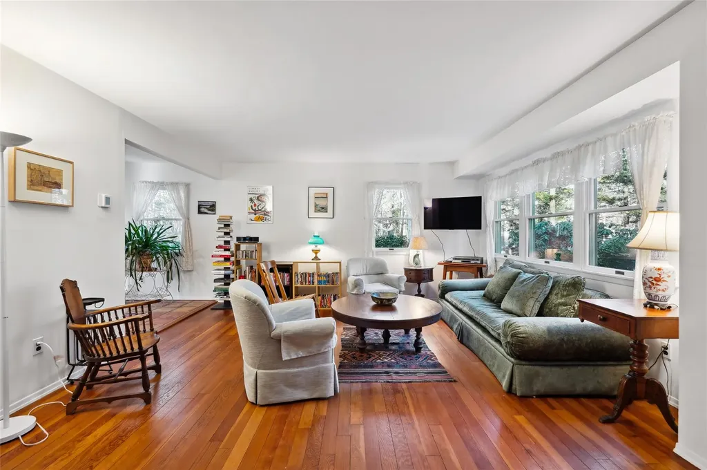 34 Underwood Drive East Hampton NY 11937