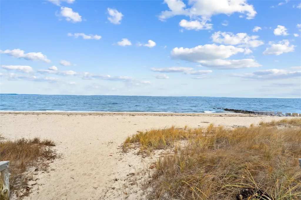 34 Underwood Drive East Hampton NY 11937