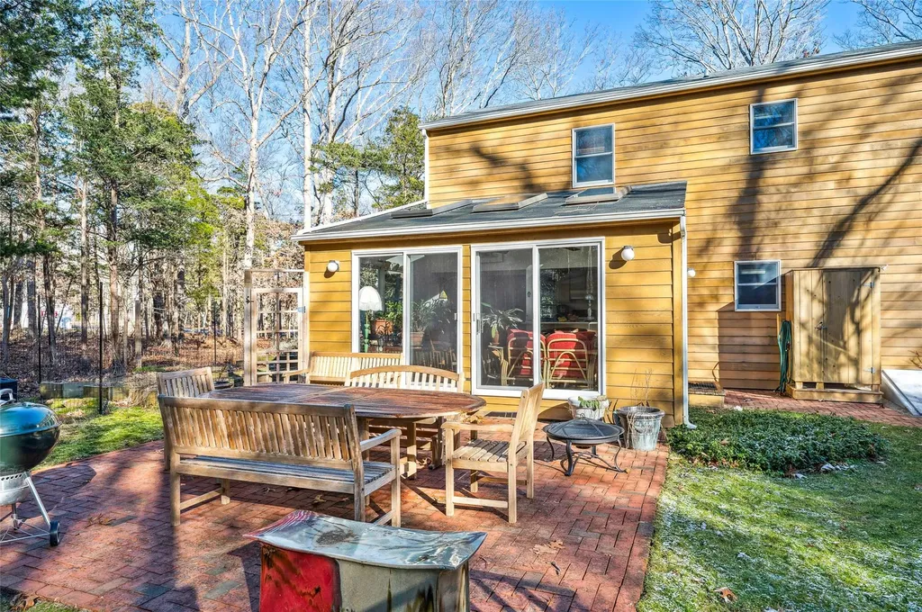 34 Underwood Drive East Hampton NY 11937