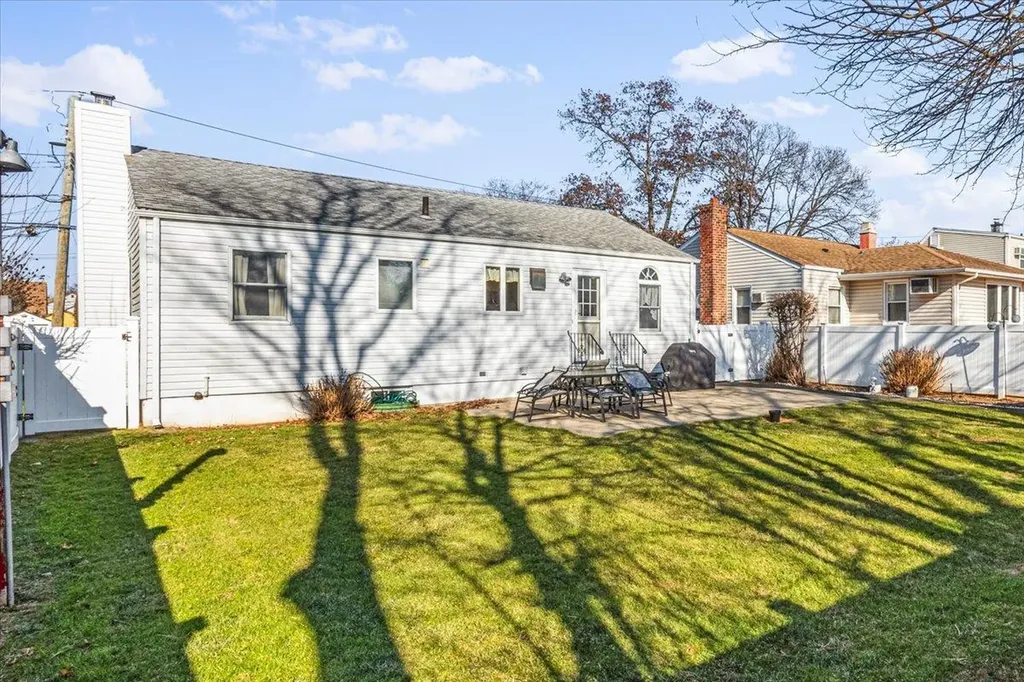 80 5th Street New Hyde Park NY 11040