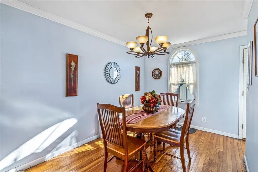 80 5th Street New Hyde Park NY 11040