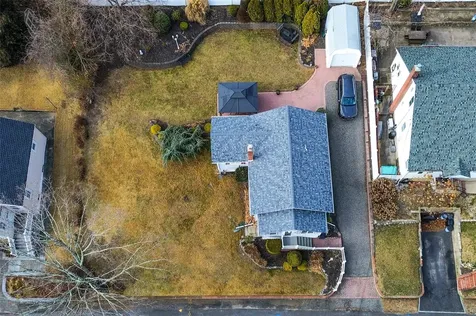 30 Amagansett Drive Sound Beach NY 11789