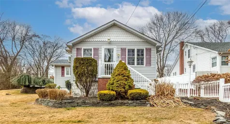 30 Amagansett Drive Sound Beach NY 11789