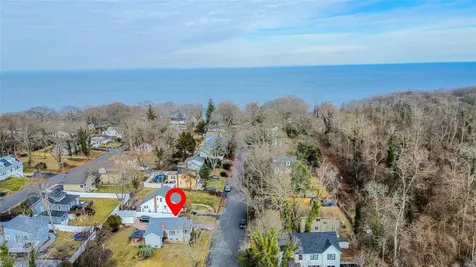 30 Amagansett Drive Sound Beach NY 11789