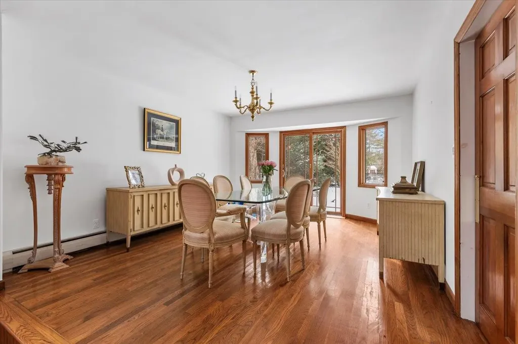9 Hickory Hill Road Dix Hills NY 11746