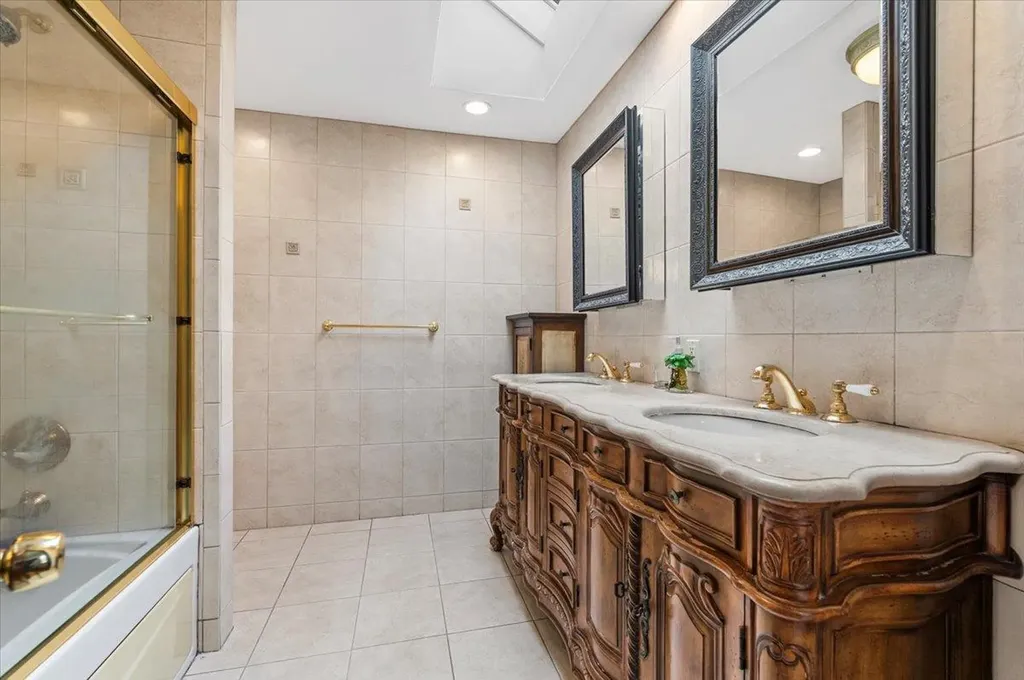 9 Hickory Hill Road Dix Hills NY 11746