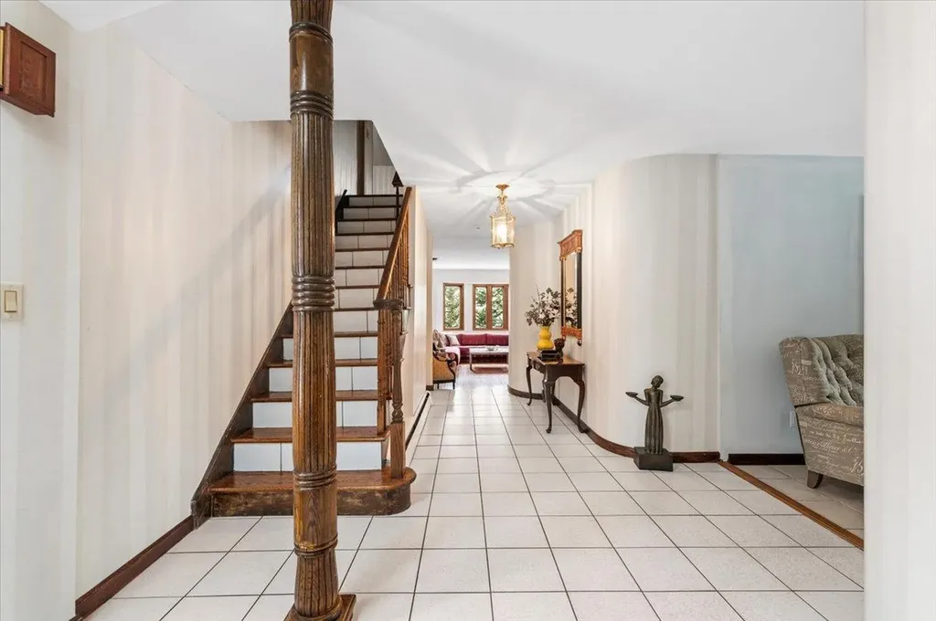 9 Hickory Hill Road Dix Hills NY 11746