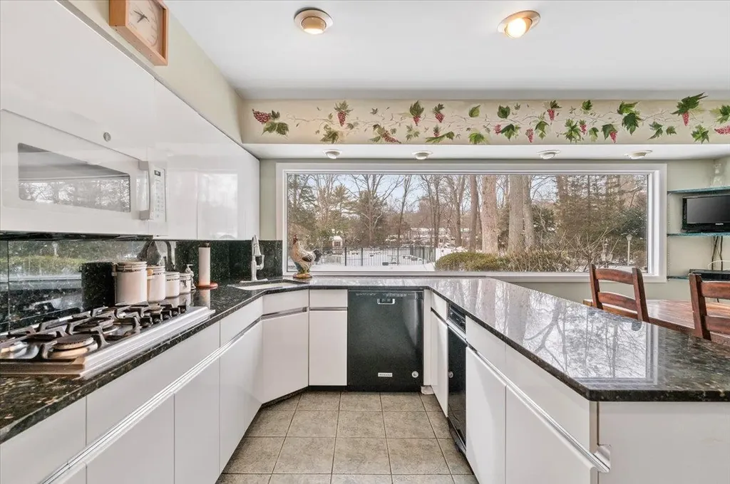 9 Hickory Hill Road Dix Hills NY 11746