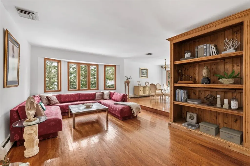 9 Hickory Hill Road Dix Hills NY 11746