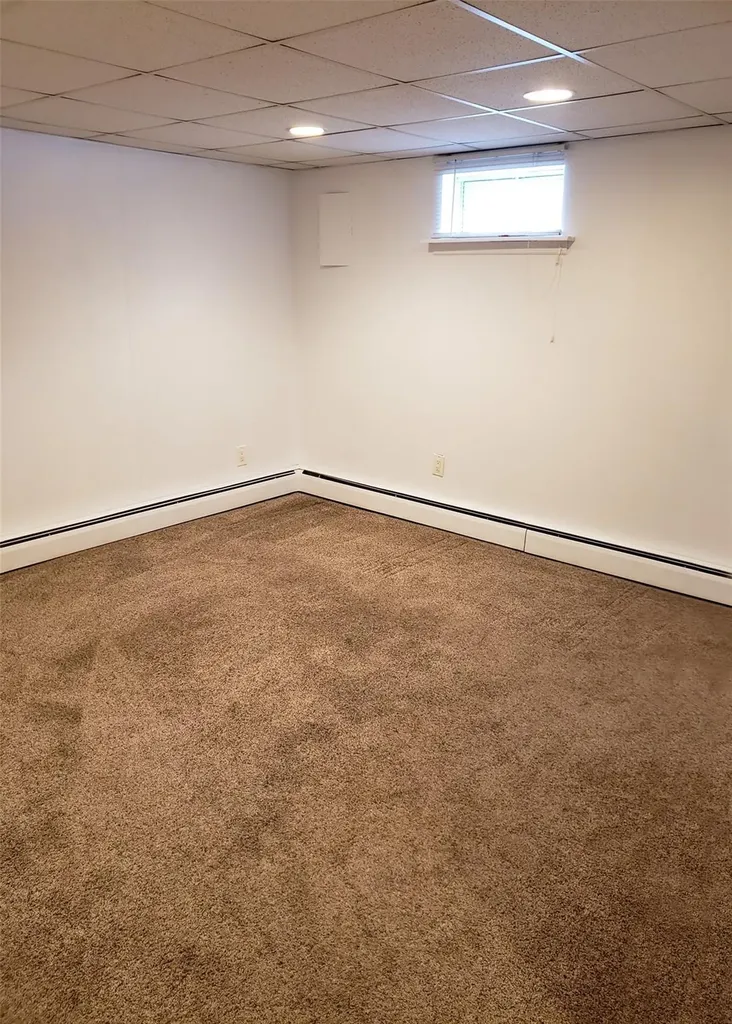 61 Glasgow Avenue Deer Park NY 11729