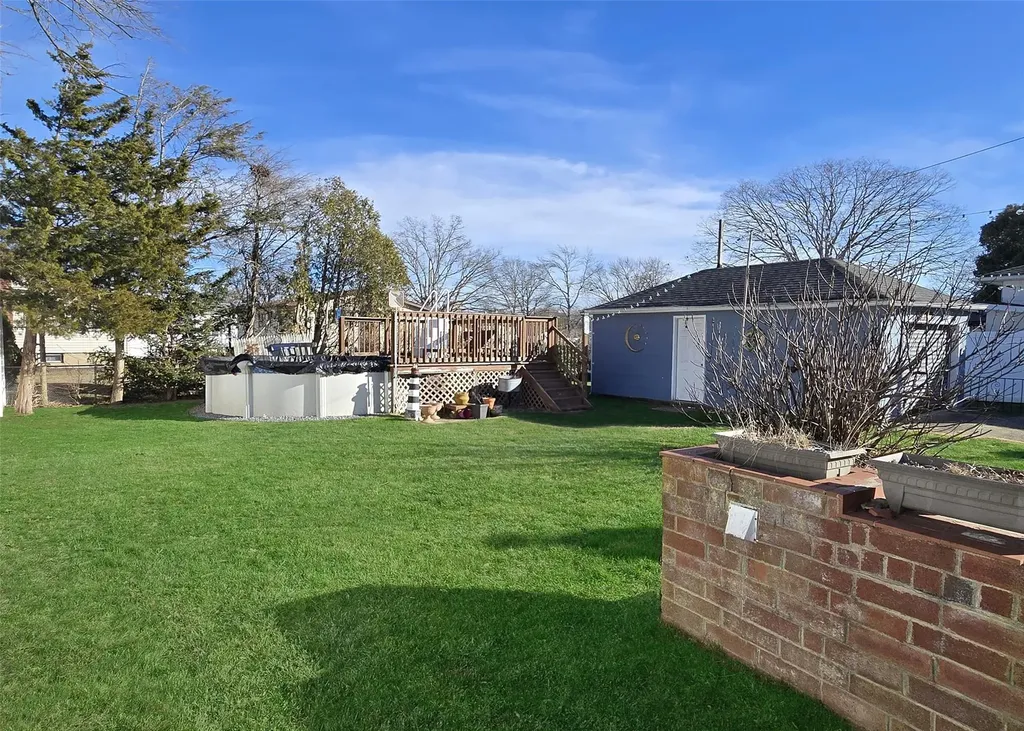 61 Glasgow Avenue Deer Park NY 11729