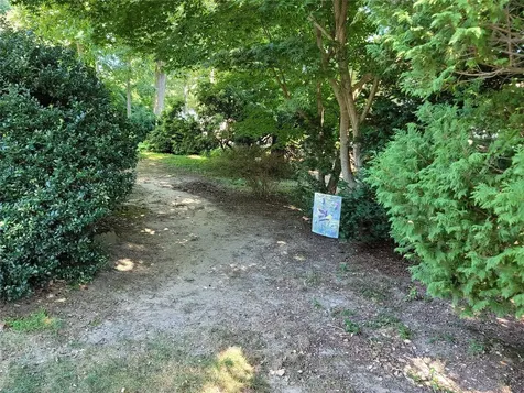 39 Wolfhollow Road Centereach NY 11720