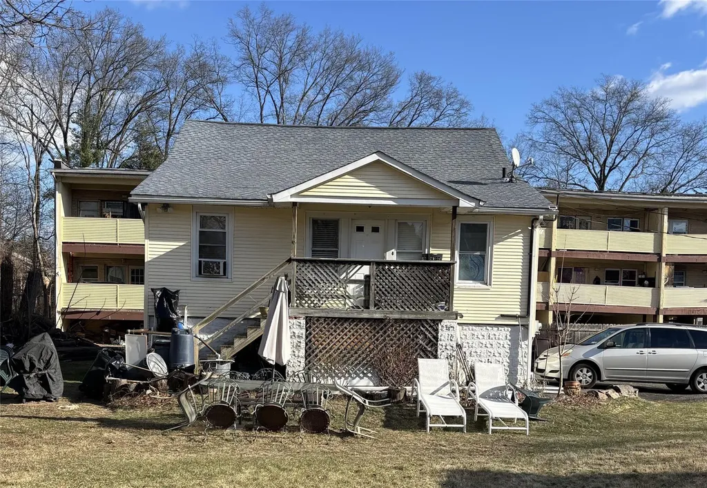 43 Division Avenue Spring Valley NY 10977